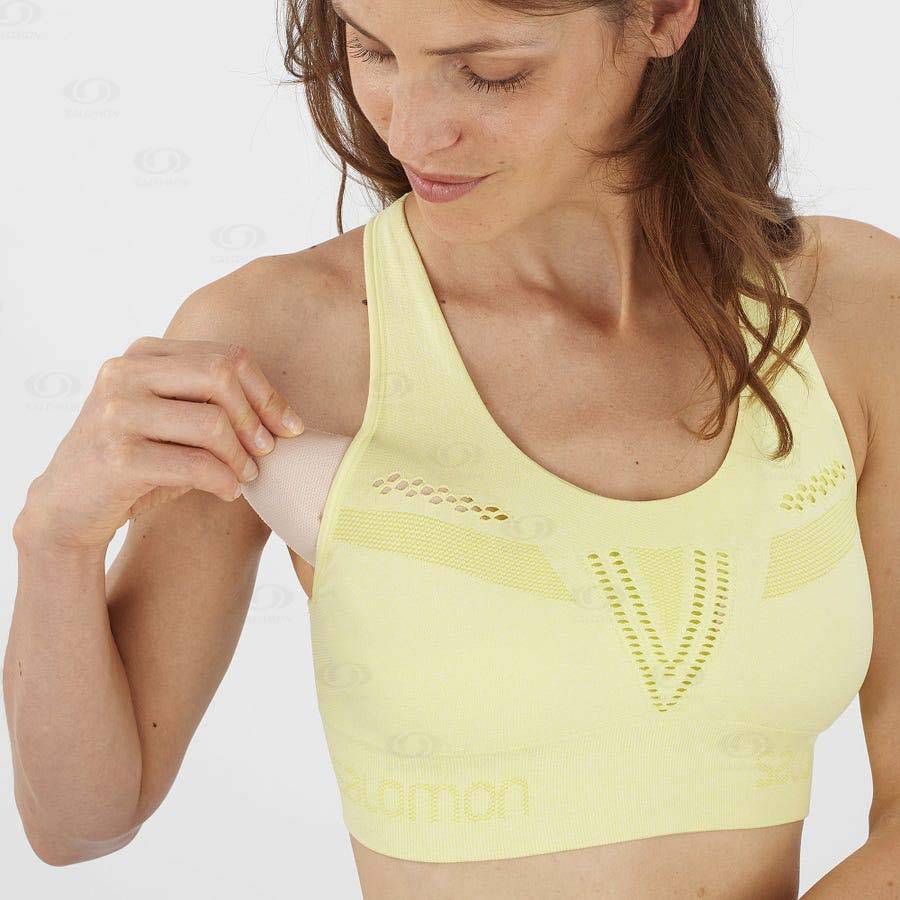 Salomon ESSENTIAL MOVE ON SEAMLESS Women's Sports Bras Green | AU-L2334